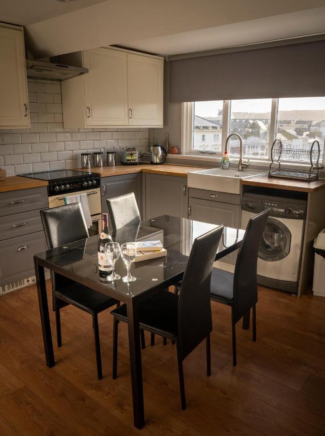 Apartment 4, Cornerhouse Apartments ลันดิดโน ภายนอก รูปภาพ