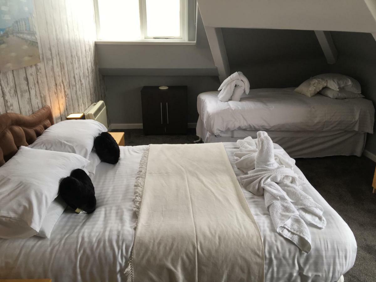 Apartment 4, Cornerhouse Apartments ลันดิดโน ภายนอก รูปภาพ